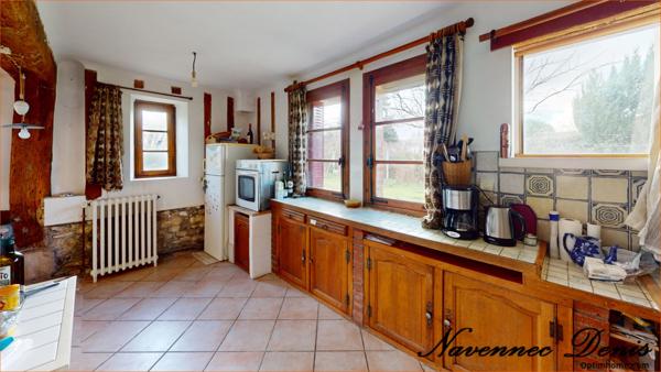 Maison de charme avec 5 chambres proche des commerces et des écoles – 200 000€