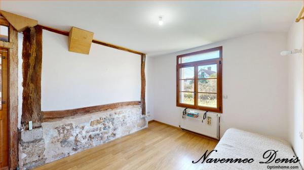 Maison de charme avec 5 chambres proche des commerces et des écoles – 200 000€