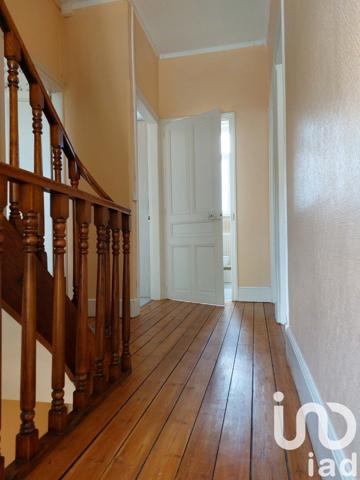 Maison de ville 8 pièces de 161 m² à Ham (80400)