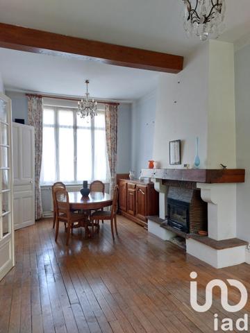 Maison de ville 8 pièces de 161 m² à Ham (80400)