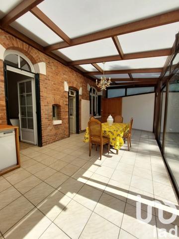 Maison de ville 8 pièces de 161 m² à Ham (80400)