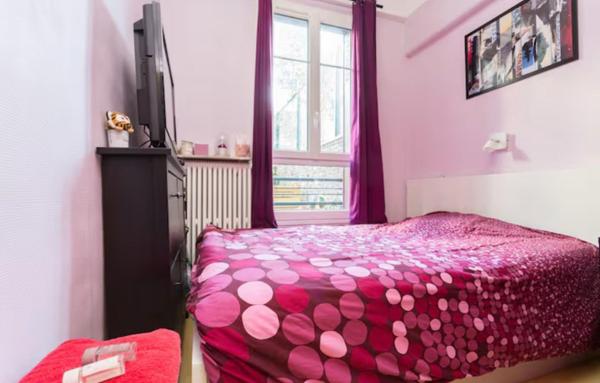 Appartement 2 pièces 1 chambre de 45 m2 situé en rez de chaussée QUARTIER BECON A COURBEVOIE COLLEGE DES BRUYERES