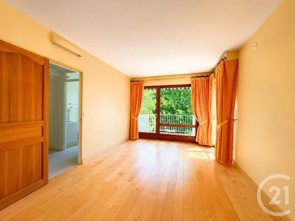 Appartement F4 à vendre  4 pièces - 111,35 m 2   MAISONS LAFFITTE  - 78