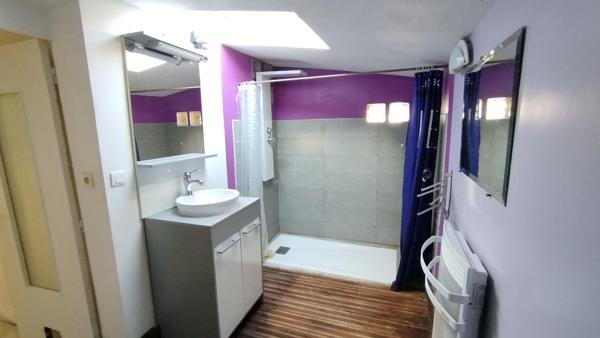 Charmante maison à rénover à 700 m de l'océan et du centre ville