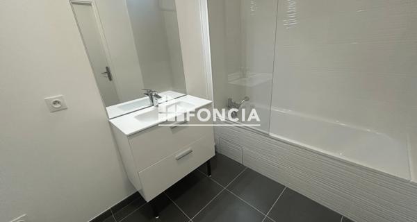 Location Appartement 3 pièces 66.31 m² - Provins 77160