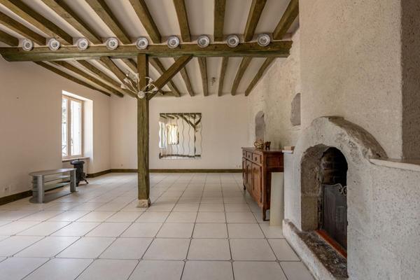 LIEUX UNIQUES ® x PROPRIÉTÉS PRIVÉES ® MAISON DE MAITRE DE 115 M², COUR, GARAGE 35 M² BEAUGENCY CENTRE