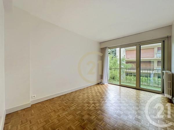 Appartement F4 à vendre  5 pièces - 115,17 m 2   VERSAILLES  - 78
