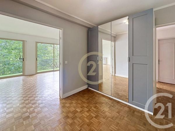 Appartement F4 à vendre  5 pièces - 115,17 m 2   VERSAILLES  - 78