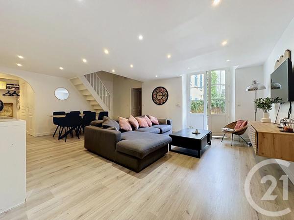 Appartement F4 à vendre  5 pièces - 115,17 m 2   VERSAILLES  - 78