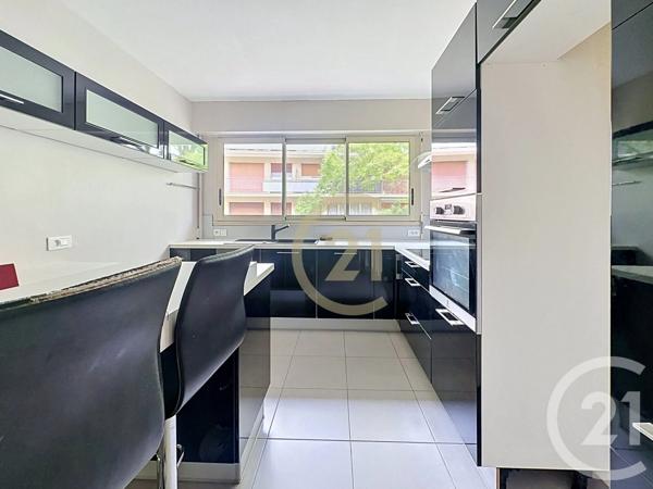 Appartement F4 à vendre  5 pièces - 115,17 m 2   VERSAILLES  - 78