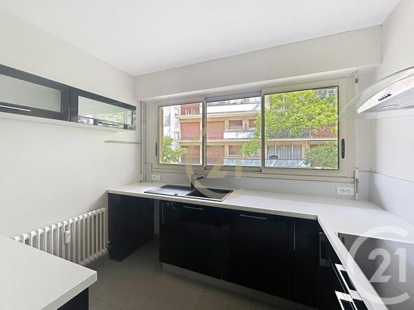 Appartement F4 à vendre  5 pièces - 115,17 m 2   VERSAILLES  - 78