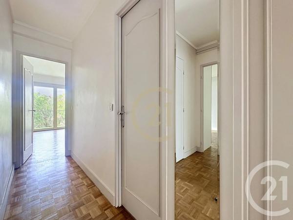 Appartement F4 à vendre  5 pièces - 115,17 m 2   VERSAILLES  - 78