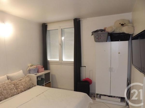 Appartement F3 à vendre  3 pièces - 54 m 2   SAVIGNY SUR ORGE  - 91