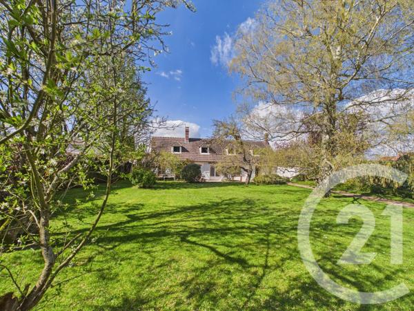 Maison à vendre  6 pièces - 130,50 m 2   CHARTRES  - 28