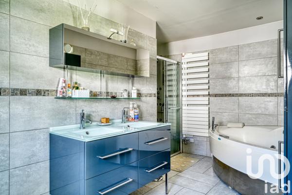 Maison à vendre 7 pièces 184 m² Breuillet