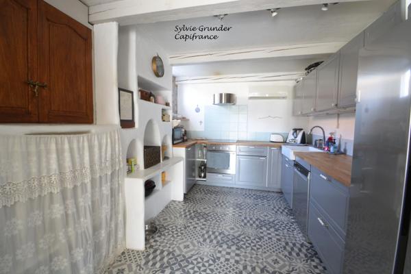 Maison à vendre 8 pièces 194m² de superficie habitable, jardin et piscine
