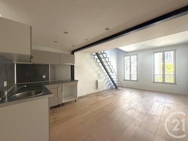 Appartement F3 à vendre  3 pièces - 77,17 m 2   PARIS  - 75003