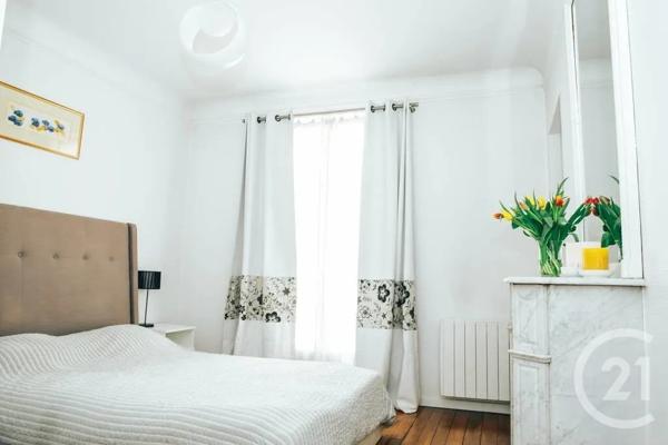 Appartement F3 à vendre  3 pièces - 77,17 m 2   PARIS  - 75003