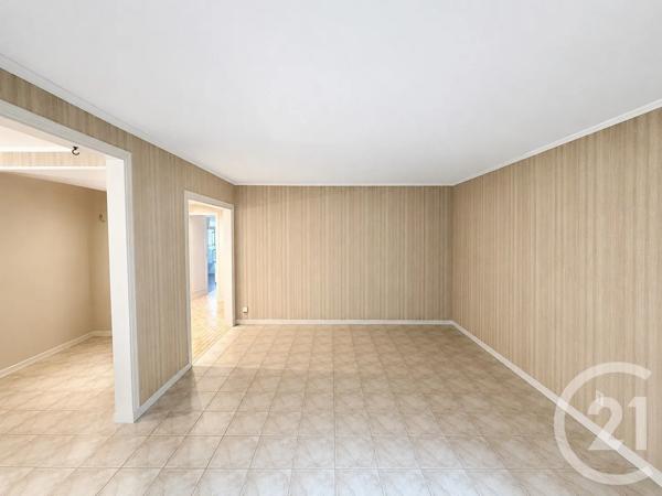 Appartement F3 à vendre  3 pièces - 102,76 m 2   CORBEIL ESSONNES  - 91