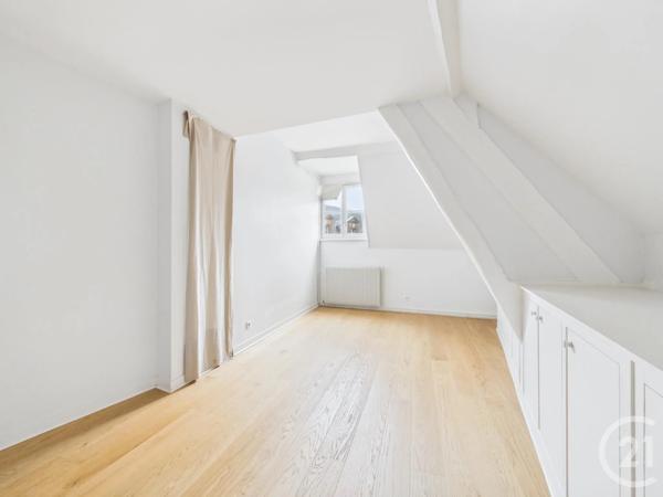 Appartement F10 à vendre  9 pièces - 360 m 2   CHARTRES  - 28