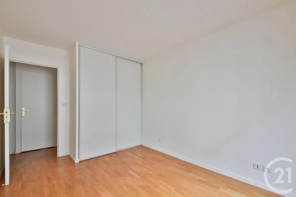 Appartement F2 à vendre  2 pièces - 50,23 m 2   SURESNES  - 92
