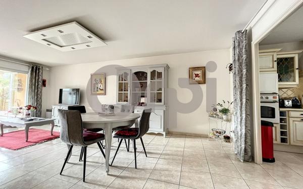 Appartement à vendre    3 pièces • 73 m2 Fréjus