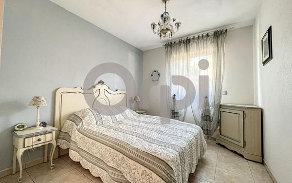 Appartement à vendre    3 pièces • 73 m2 Fréjus