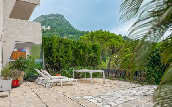 Appartement à vendre    3 pièces • 75,90 m2 Vence