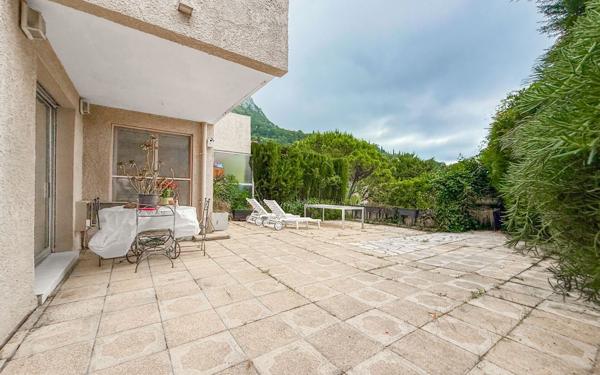 Appartement à vendre    3 pièces • 75,90 m2 Vence