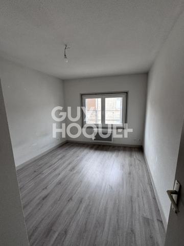 IMMEUBLE DE RAPPORT À VENDRE AU COEUR DE FEURS (sans Fond de Commerce)