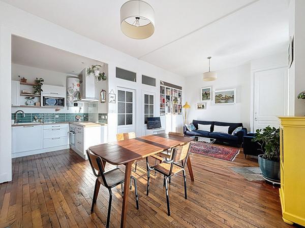 Coeur Monplaisir T2/T3 lumineux 60m², charme, traversant