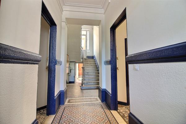 Coeur Monplaisir T2/T3 lumineux 60m², charme, traversant