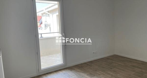 Location Appartement 3 pièces 59.85 m² - Déville-lès-rouen 76250