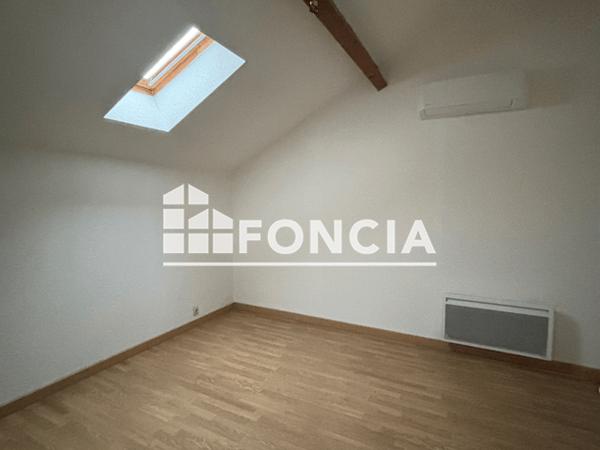 Location Appartement 3 pièces 60.37 m² - 54 RUE CROCHEPIERRE, 1er gauche Villeneuve Sur Lot 47300