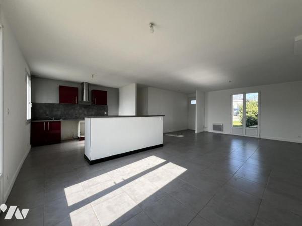 Maison à Saint-Jean-de-la-Rivière