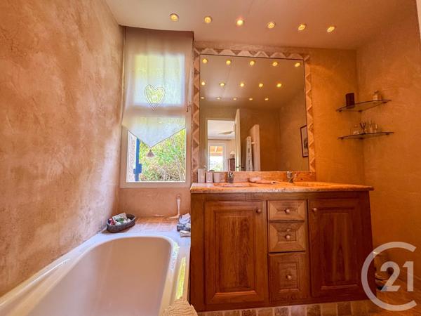 Maison à vendre  6 pièces - 182 m2 CAVALAIRE SUR MER - 83