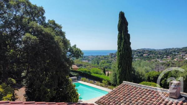Maison à vendre  6 pièces - 182 m2 CAVALAIRE SUR MER - 83