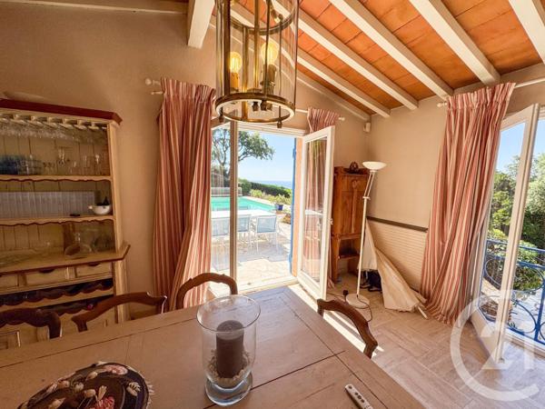 Maison à vendre  6 pièces - 182 m2 CAVALAIRE SUR MER - 83