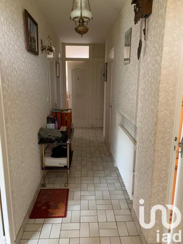 Maison à vendre 4 pièces 126 m² Saint-Mandé-sur-Brédoire