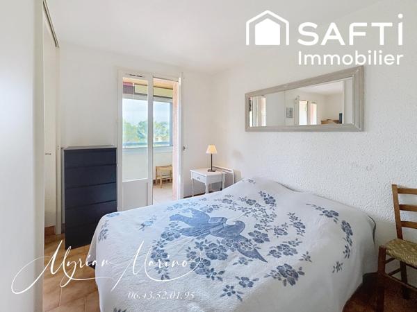 SAINT-AYGULF – 2 PIÈCES DERNIER ÉTAGE AVEC VUE MER + GARAGE