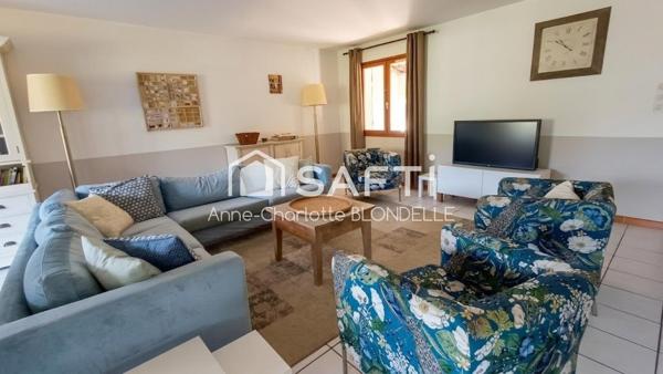 Maison de 146 m² au calme vue dégagée - Le Val