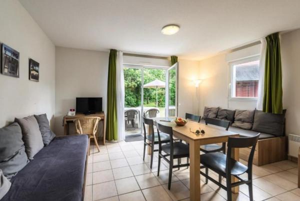 INVESTISSEMENT LOCATIF – SAUMUR – Résidence de Tourisme Le Domaine Du Golf – 6,88 % de rentabilité