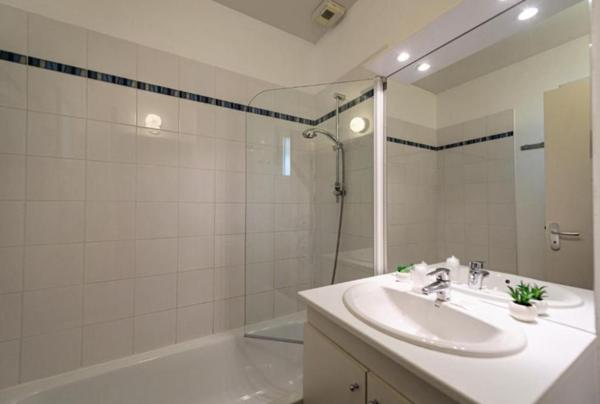 INVESTISSEMENT LOCATIF – SAUMUR – Résidence de Tourisme Le Domaine Du Golf – 6,88 % de rentabilité