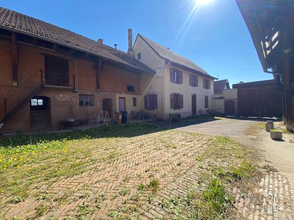 3%.COM CORPS De FERME au centre de Hochfelden Hochfelden (67270)