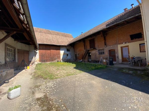 3%.COM CORPS De FERME au centre de Hochfelden Hochfelden (67270)