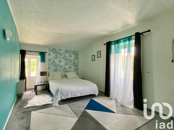 Maison 6 pièces de 184 m² à Vouvant (85120)