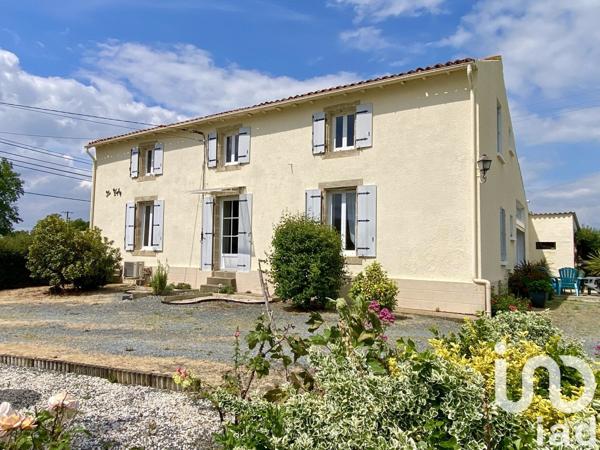 Maison 6 pièces de 184 m² à Vouvant (85120)