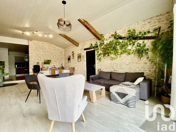 Maison 6 pièces de 184 m² à Vouvant (85120)