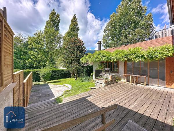 Grange avec Carnotzet potentiel d'habitation de 225 m² à Divonne les Bains