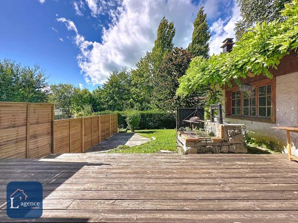 Grange avec Carnotzet potentiel d'habitation de 225 m² à Divonne les Bains